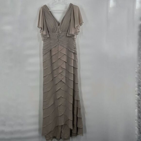 Jovani gown dress butterfly sleeve size 4 tiered ruffles - Picture 1 of 9
